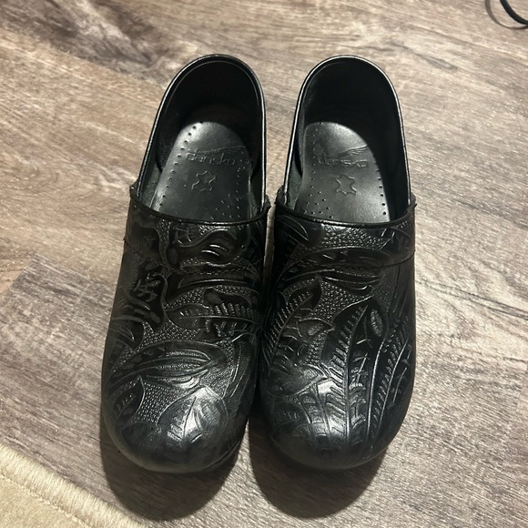 Textured Dansko - Picture 3 of 4